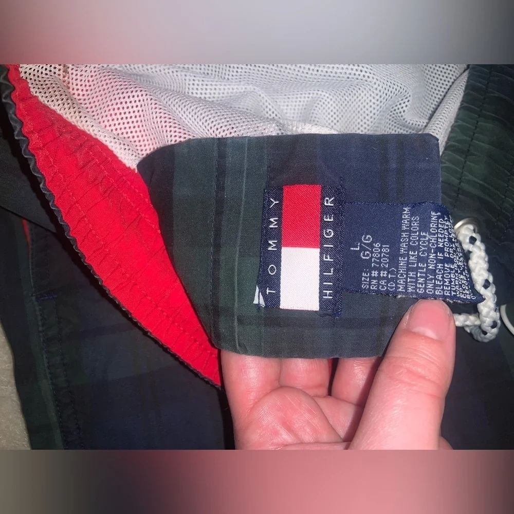 Plaid 90s vintage Tommy Hilfiger swim trunks navy green men’s L spring preppy